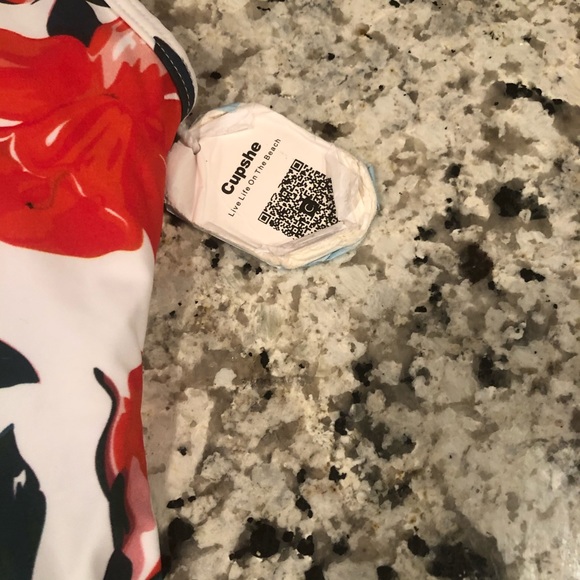 Cupshe Floral Ladder Back Swim Suit S White Red - Picture 3 of 13